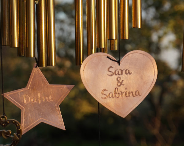 Wind chime with personalized copper pendant