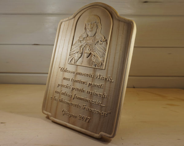 Personalized natural chestnut plaque with 3D Jesus relief