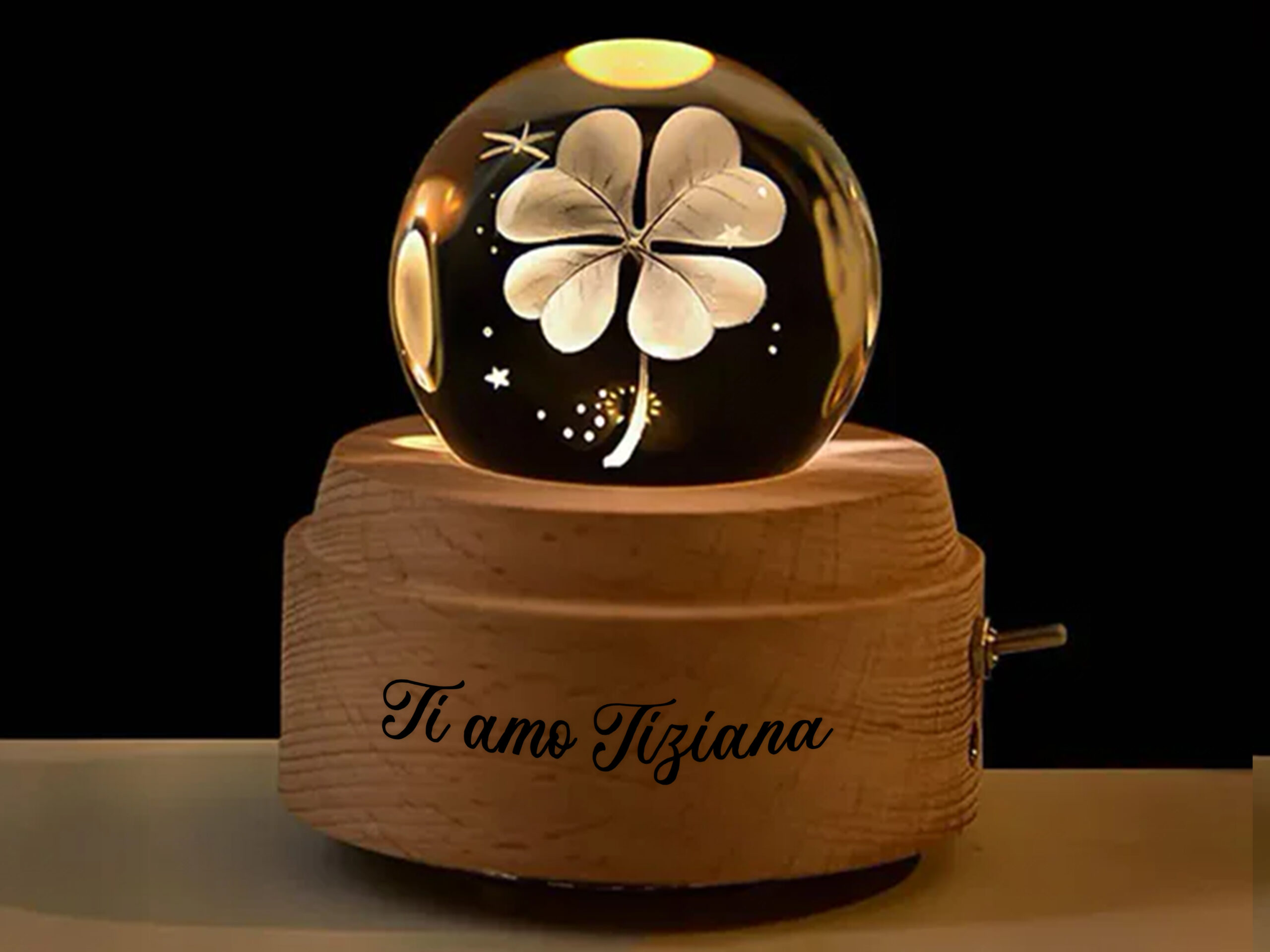 Leuchtende Kugel-Spieluhr mit personalisiertem, drehbarem Holzsockel