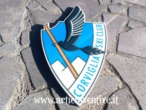 Crest 3d personalizzato in castagno massello con stampa uv