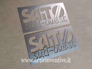 Stencil in alluminio anodizzato argento opaco da 1mm