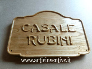 Targa 3d in castagno naturale verniciato